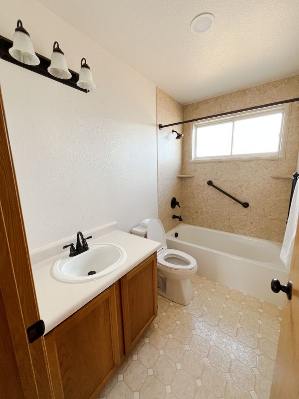 Top Bathroom Remodeling Companies in Belton, MO